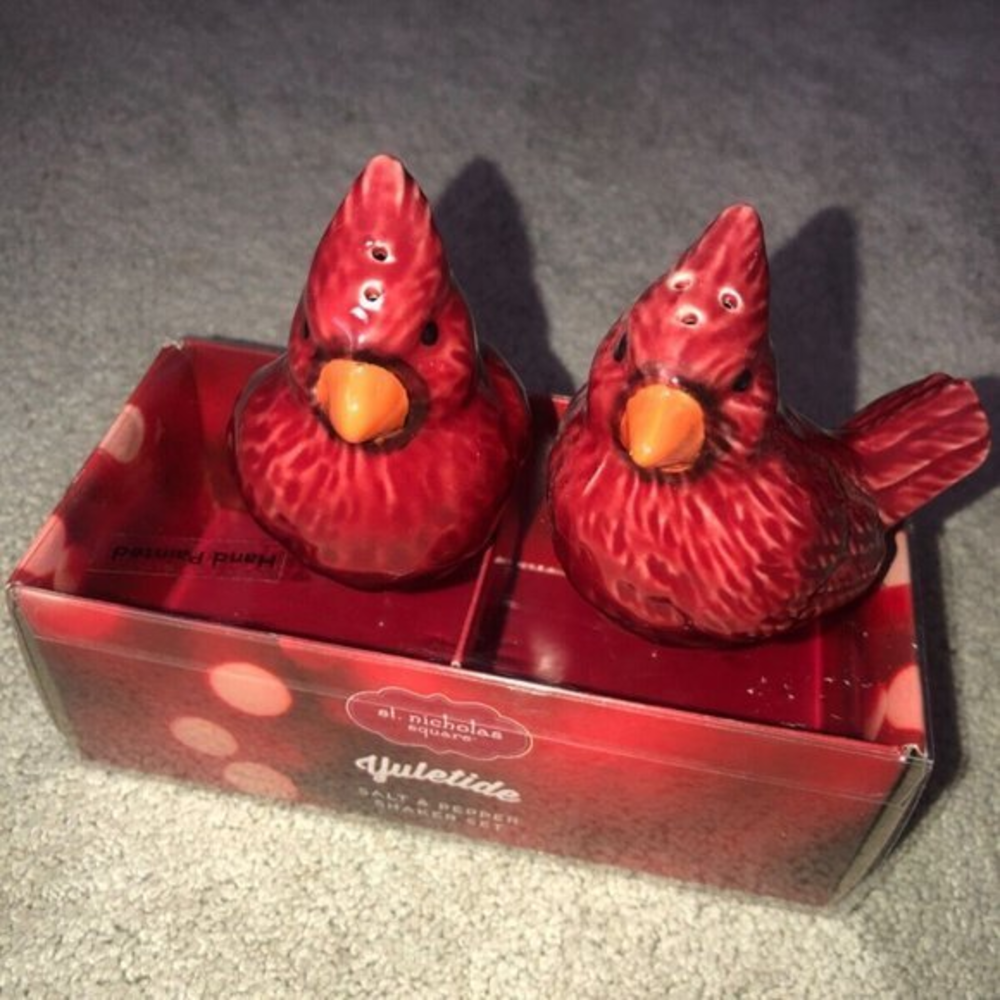 Yuletide St. Nicholas Square‎ Salt Pepper Shakers Birds Hand Painted Christmas
